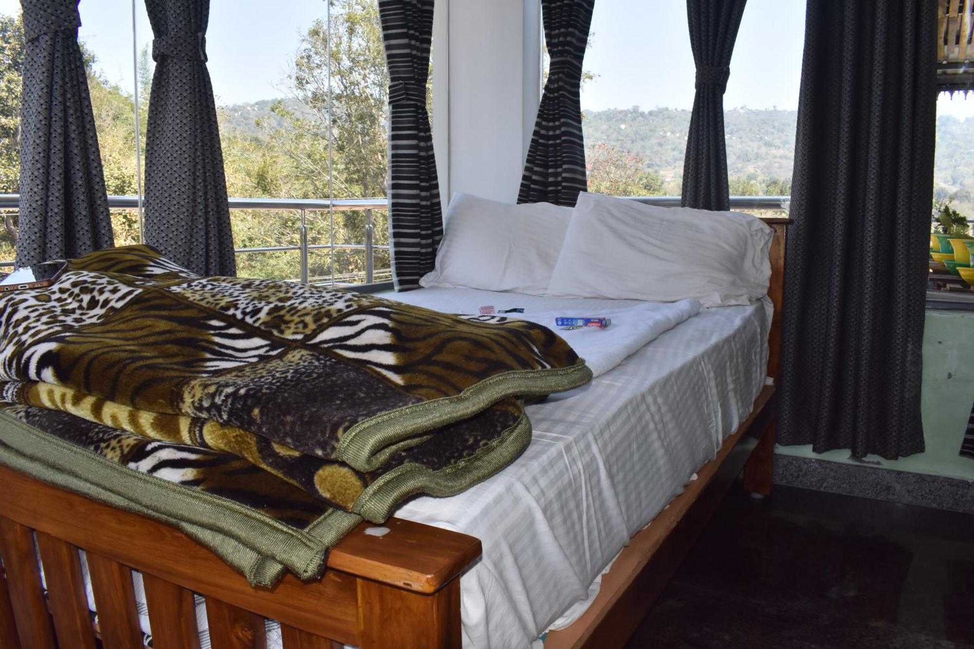 Yelagiri Goldhill Resort Esterno foto